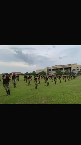 កីឡាដូរបាយ_មេរៀនត្រៀមទៅឆត្រយោង🪂🧑🏻‍✈️ #Para37🪂 #និស្សិតនាយទាហានទ័ពជើងគោកជំនាន់ទី១៣🇰🇭 #freedom 