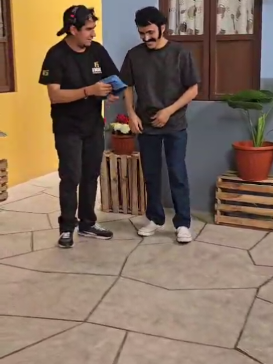 se unieron nuestros 2 Don Mamon 😂 nuestro Don Mamon de la escuelita del Chibolo+18 y Don Mamon de la Vecindad 🤩  #talentoperuano  #ensayos #detrasdecamaras  #inkaproductions 