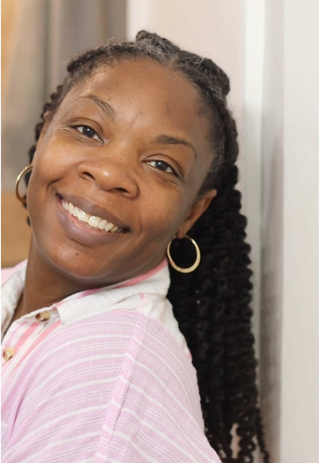 From Braid Style to Braidout I took my braids down with the @amika Superfruit Star Lightweight oil (which has become one of my go tos). I love braidouts on stretched hair.