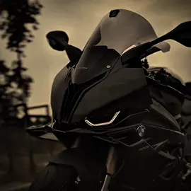 Eu adoro sacanagem😈…..  #fyp #viraltiktok #s1000r #moto 