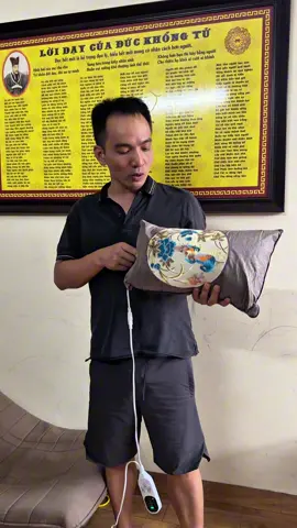 Gối ngải cứu ấm – thư giãn cổ vai gáy, ngủ sâu dễ chịu hơn mỗi đêm.#hoagiadung #DemNgaiCuu #goingaicuu #goingaicuudieuhoavaigay #xuhuong 