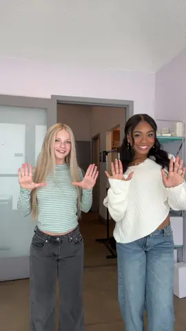 me and @Sydney Smiles !! #dance #trend #fyp #freeze #chanel 