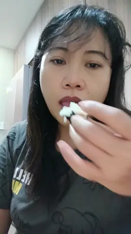 Gusto ko lng nman kumain pro bakit gabyan cla🙄🙄🙄 🤭🤣🤣🤣🤣🤣🤣 #funnyvideo #fyp 