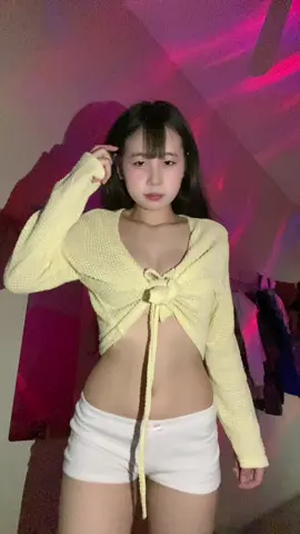 bảnh ơi bé cái mồm lại cho em múa nào ơ 👊🏻