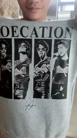 Outfit speaks louder than words👀🔥 #jonas #jonasbrothers #jonasbrothersconcert #streetwear #streetwearstyle #streetwearoutfitlook #streetwearlook #outfitcheck #vibecheck #aesthicfashion #bandtee #bandteeoutfit #dailyfit #retrostyle #wlw #tshirt #tee #top #OOTD #OOTD #viral #viraltiktok #viralvideo #trend #ontrend #trending #trendy #trendyy #trendyyyy 