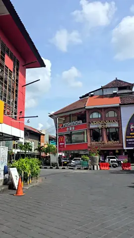 video mentahan buat bahan story mu sumeton .. ambil aja tanpa syarat.. !! 📍 jalan bakung sari kuta bali #videomentahan #mentahanvideo #kuta #bali 