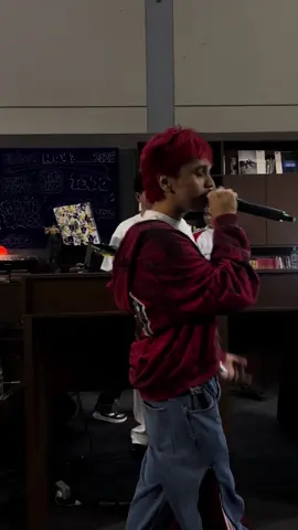 SENCY first live Yooo finally release  “Gausah centang biru kamu dah verified” 😚 @Tenxi @diakerenbanget @AntiNRML  #sency #antinrmlmusic #fyp #fyppppppppppppppppppppppp 