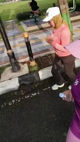 akan ku usahakan pesona setengah abad bersaing dengan   usia 30an 😁#fyppppppppppppppppp#fypシ 