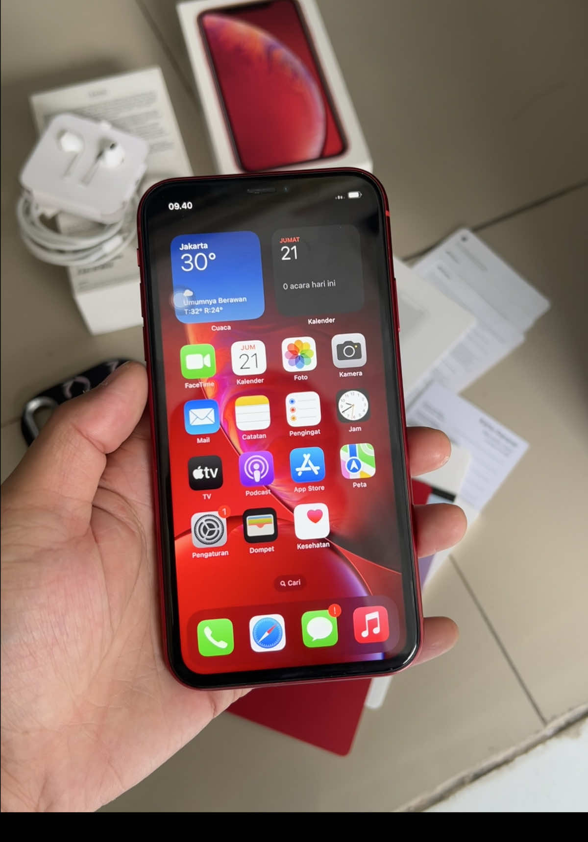 Pesona iBox Resmi indo  iphone Xr Red 64gb  Kondisi Like New  Harga Murah Banget 3jt 200 sudh dapat Camera bening Normal segel. ✨ ❤️ Full sett #fyp #CapCut #fypシ゚viral #apple #iphonexr 