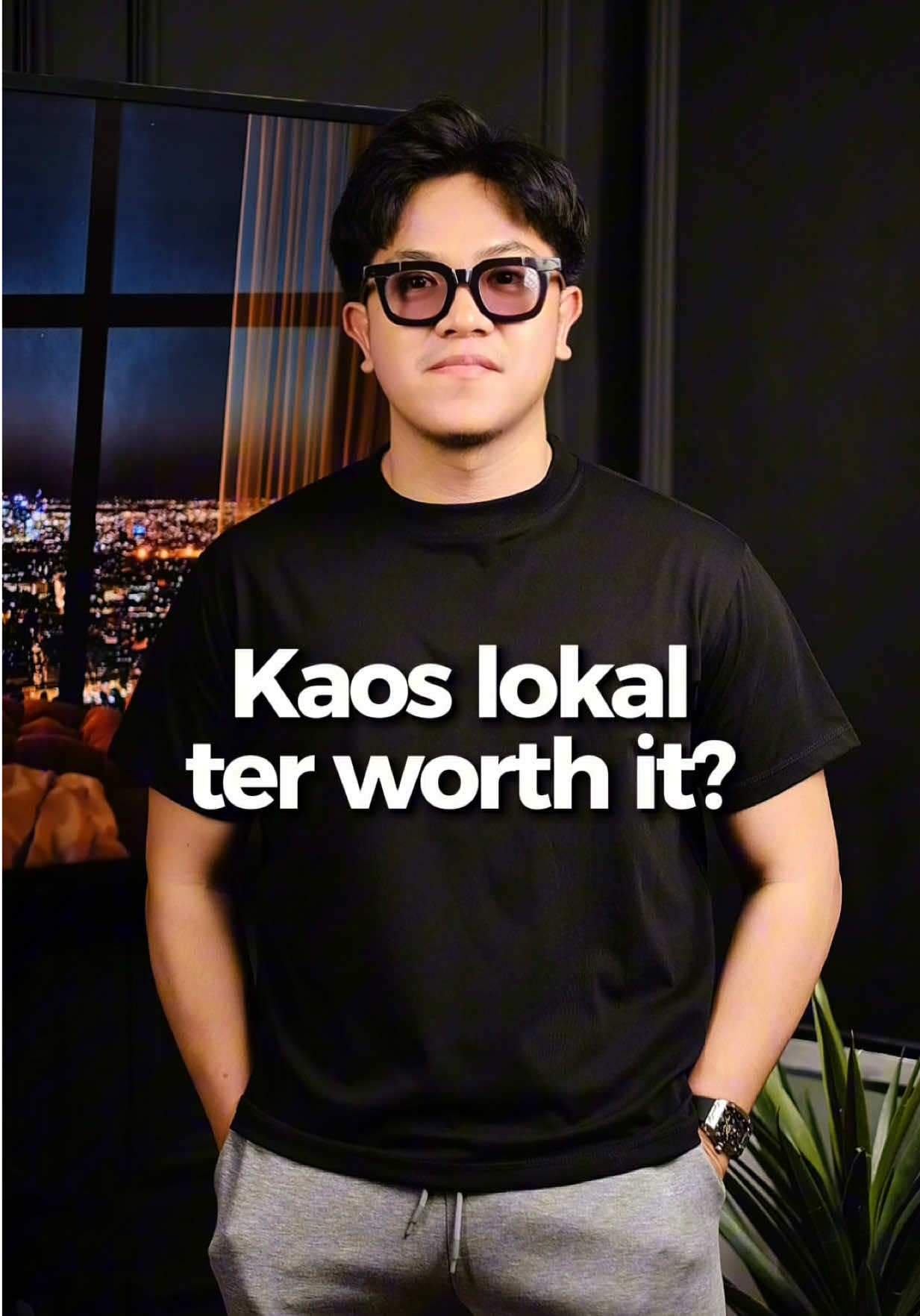 Kaos lokal ter worth it! #GayaDiTikTok #TikTokFashion #mybasicindonesia #kaoslokal