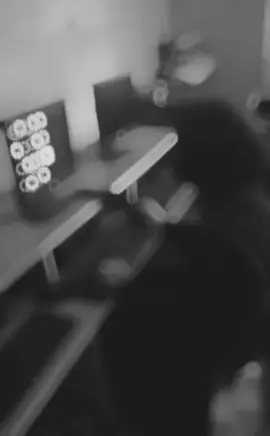 اور باڑ میں جائے من پسند شخص،  جو میرا بنے، میں اُس پر قربان۔.❤️‍🔥🙂‍↔️