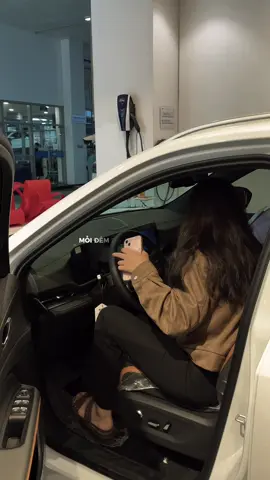 - Bàn giao cho em gái 2005 về Nghệ An chiếc Territory trắng ngọc trinh Mới 2005 mà 2 vợ chồng em giỏi quá #ford #territory #fordterritory #territorytitaniumx 