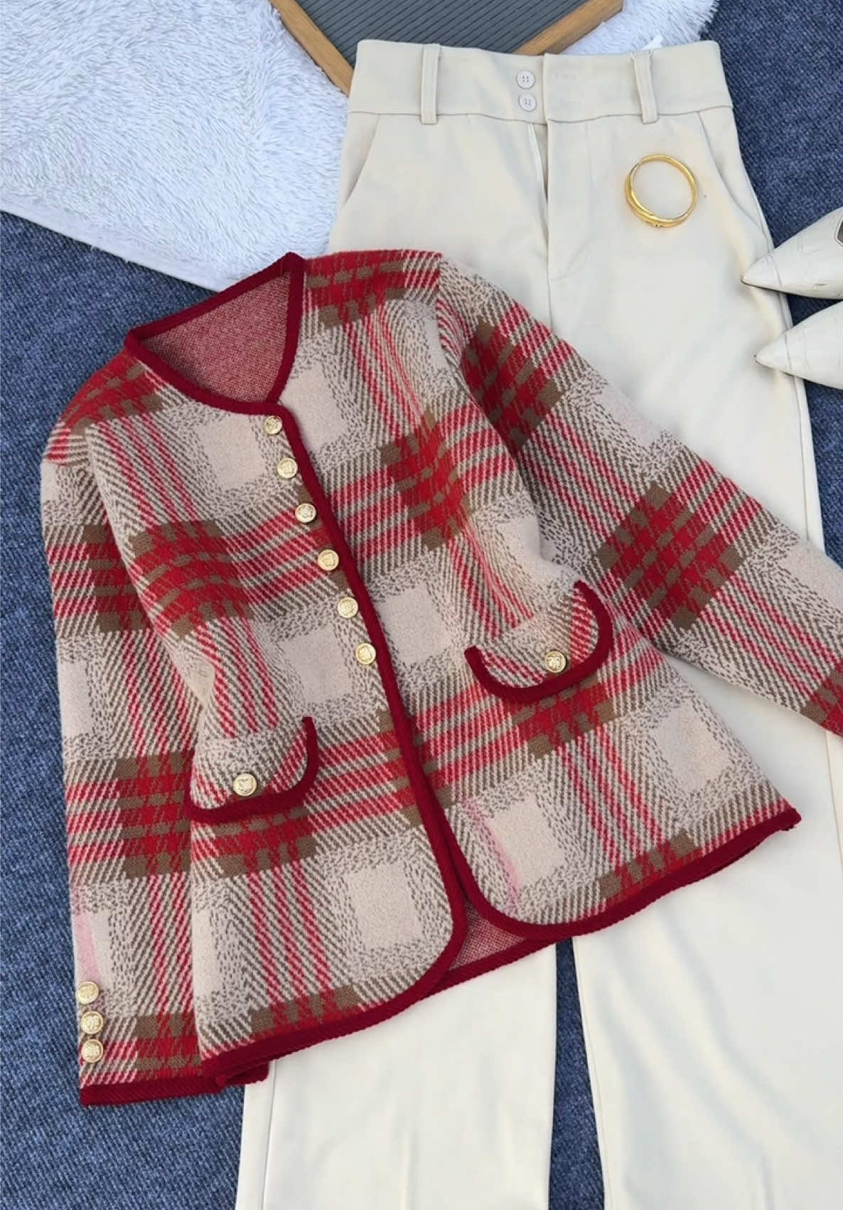 Tweed Cardigan Restocked in Red and black!! Dm us for orders  📍 Location:- Radhe Radhe Bhaktapur  (Google Maps :- Into Trend  Opening Hours:- (Call and Confirm Before Visiting) Call/WhatsApp: +977 9802349600  Note :- There may be Slight Difference in colors due to different lighting and displays !!   Delivery all over Nepal!!🇳🇵 Delivery all over World 🌎 #intotrend #intotrend2020 #intotrendstore #deliveryallovernepal  #worldwidedelivery✈️🌍