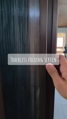 ✔️Keep Insects out ✔️Improves Ventilation ✔️Enhances Natural Light ✔️Saves Space✔️Modern look #slidingdoor #trackless #screendoor 