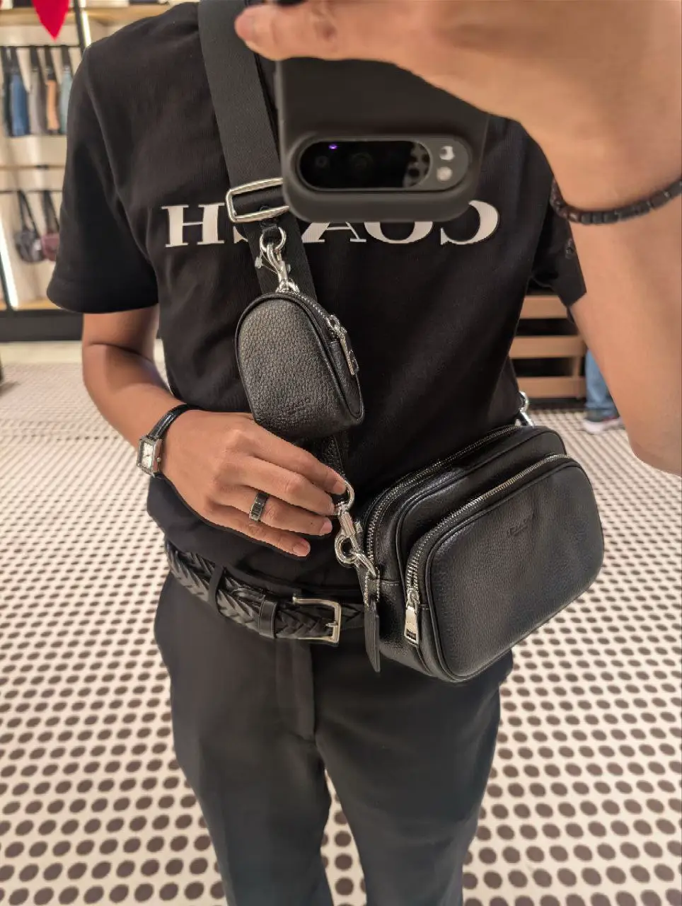 FINLAY CROSSBODY😎 RM 1093 Atome x 3 (RM 364)   💖 FREE POSTAGE WITH SECURE INSURANCE COVER INCLUDE SABAH & SARAWAK 💖FREE MEMBERSHIP  💖 FREE DUSTBAG  💖 PAPERBAG & 📦 🎁 Click link below to purhase https://wa.me/60147458156 💘WANA