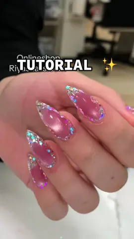 Using all #RIYA Products: - Moonlight Cateye #03 - No wipe clear rubber base - fairy magic mixed size - Medium Stiletto tips - Extend gel glue - No wipe glossy topcoat