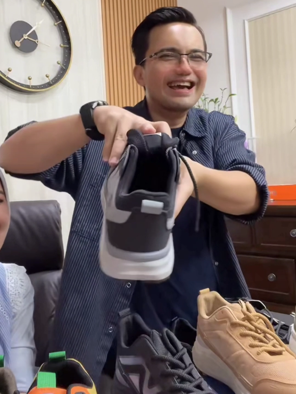 PANARYBODY Sepatu Cowok Sneakers Pria Motif Unik Sol Karet Nyaman Digunakan Jalan Santai Casual Sport #sepatupria #sepatusneakers #sepatumurah 