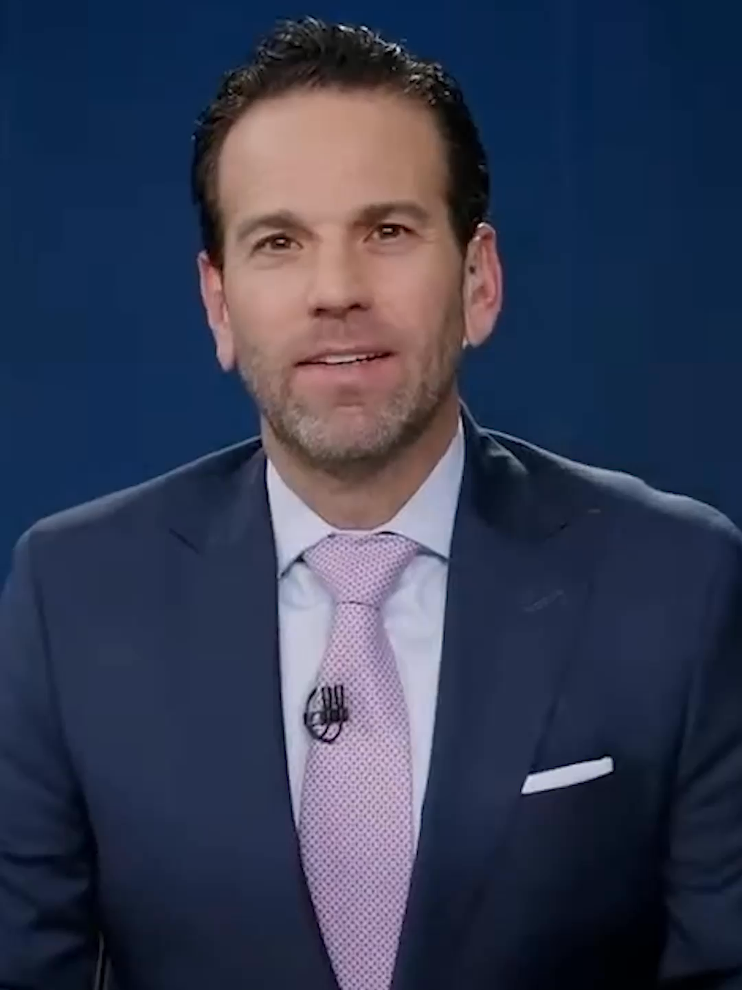 #Loret. Durante la ceremonia por el aniversario de la Revolución Mexicana, la presidenta Claudia Sheinbaum afirmó que en México ya no hay corrupción ni privilegios. El acto conmemorativo terminó convertido en mitin político. #Latinus #InformaciónParaTi