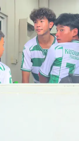 สุดปัง!! เซ็นยาดมด้วย 😜 #เตวรากร #หมอนทองวิทยา🇳🇬 