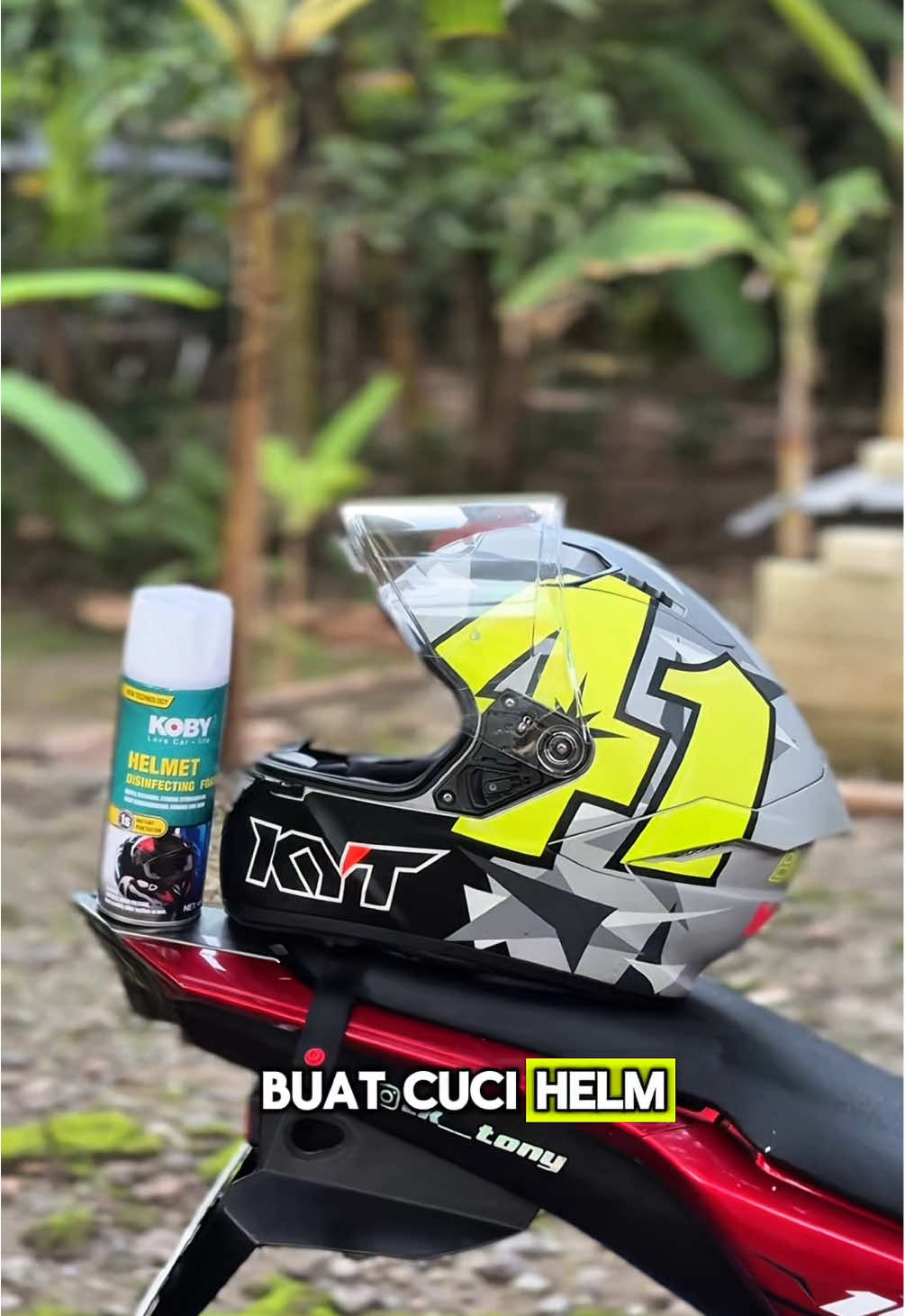 Pembersih helm tanpa cuci pake air. Koby helmet foam cleaner #fyp #kobyhelmetdesinfectingfoam #helmetfoamcleaner #cucihelm #foamcleaner 
