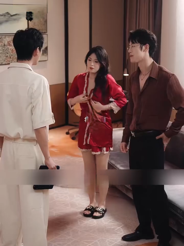 EP4/5 - หนุ่มน้อยจับได้ว่าคู่หมั้นแอบนัดพบกับแสงจันทร์ #คนดูหนัง #ซีรี่ย์จีน