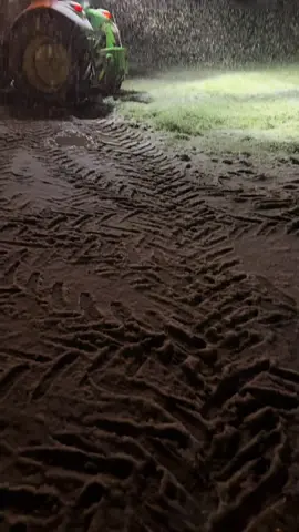 🤭💚⚡️ #pourtoi #axelagri #johndeere #johndeerepower #snow 