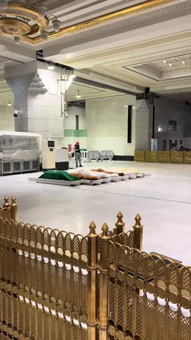 Cita-cita tertinggi dan Hanya orang-orang pilihan yang Allah izinkan meninggal di Tanah Suci. #haramain #mekkah #umroh2025 #umrohnovember2025 