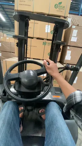 infoin holder kawan biar ga susah#forklift #driverforklift #operatorforklift #operatormuda #forkliftdriver 