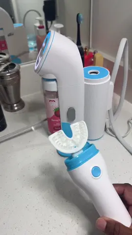 #tiktoklive #livehighlights #kidstoothbrush #tiktokmademebuyit #oralhygiene 