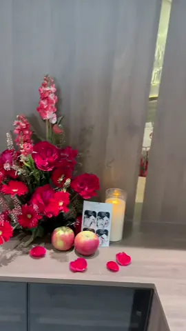 Phòng cưới hoa tươi tone đỏ sang - xinh - sịn 😍😍😍 #anhtuandecor #viralvideo #phongcuoidep #xuhuong #hoatuoi 