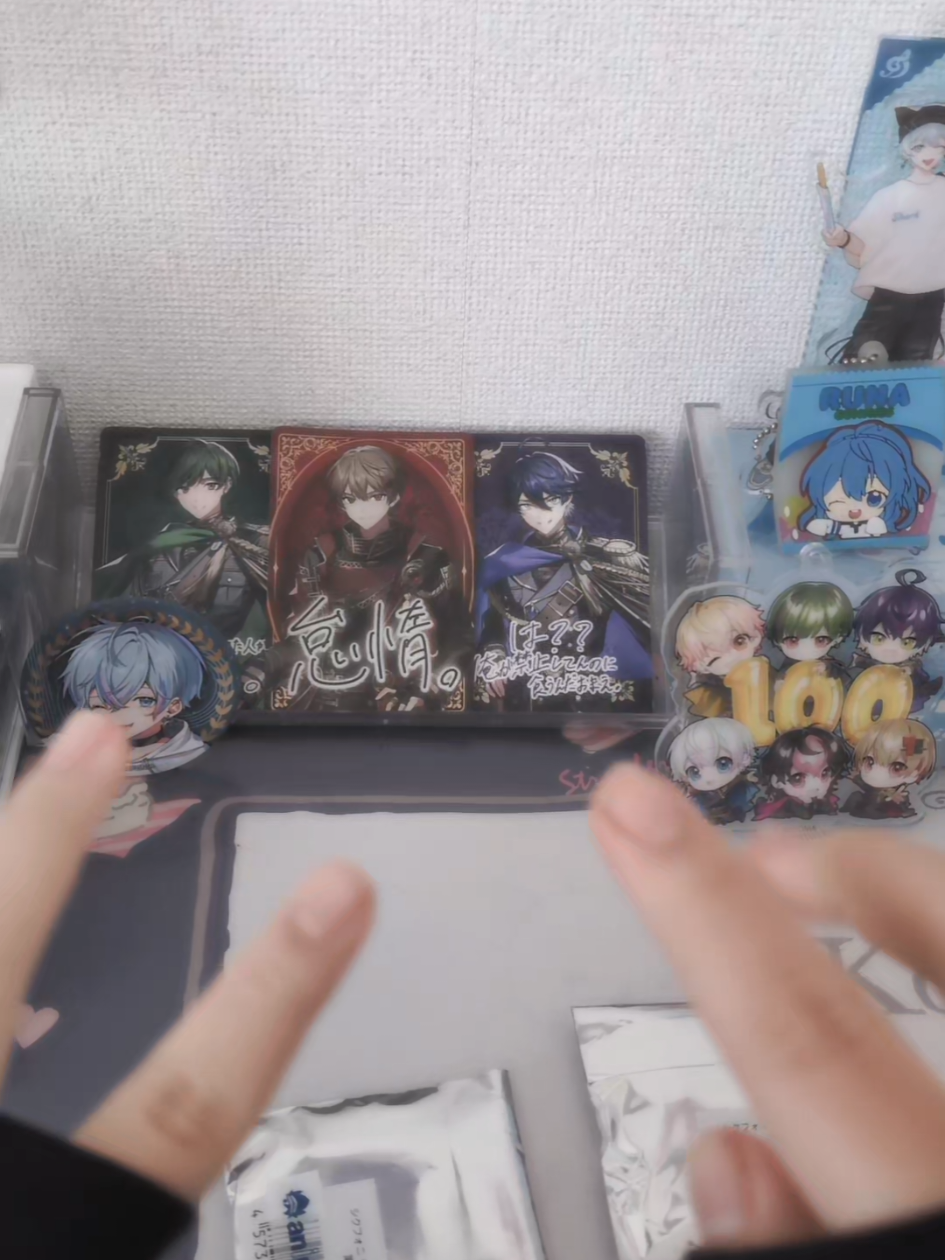 シクフォニ第14弾缶バッチ開封。オシカツ？の独特なメロディーと皆の歌声が本当に沼で最近ずっと聞いてる！後、ライブ行きたかったぁぁぁぁぁ😭 ──────────────── #シクフォニ#缶バ開封