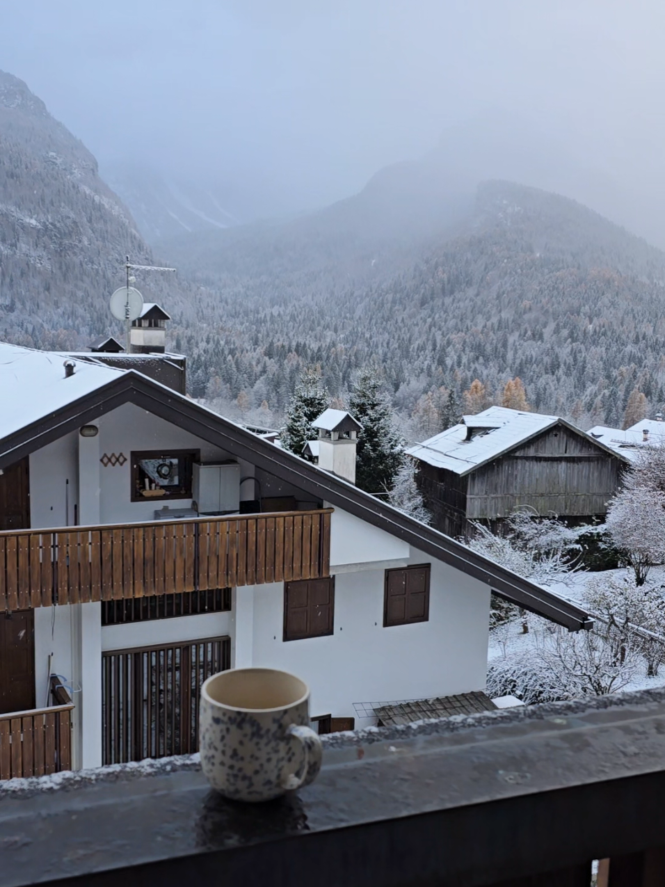 winter is coming 🏔❄️ #foryou #dolomitesitaly #snow 