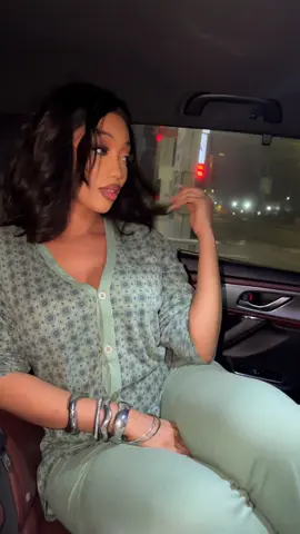 @Mia Guisse @Wally B. SECK diaye ma dolé 