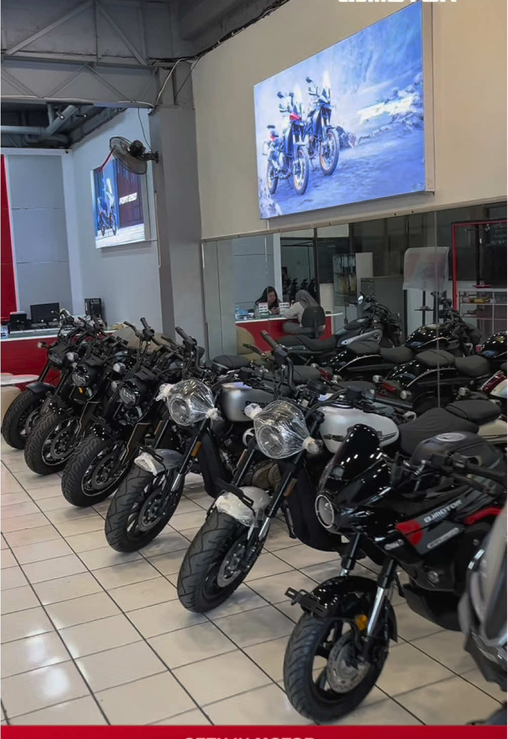 Temukan pengalaman berkendara yang berbeda bersama QJMOTOR Setuju Motor Cirebon🚦 📍 Jl. Tuparev No.95, Cirebon ( Sebelah RM Lombok Idjo ) Kami hadir sebagai trusted dealer dengan komitmen memberikan: ✨ Premium Service – pelayanan ramah & profesional ⚡ Powerful Ride – pilihan motor berkelas dengan performa tinggi 👨🏻‍🔧 Layanan aftersales - menyediakan penjualan sparepart original & layanan service dengan mekanik handal Rasakan sensasi berkendara penuh gaya dan tenaga bersama QJMOTOR Setuju Motor Cirebon. #dealer #showroom #qjmotor #qjmotorcirebon #automotive 