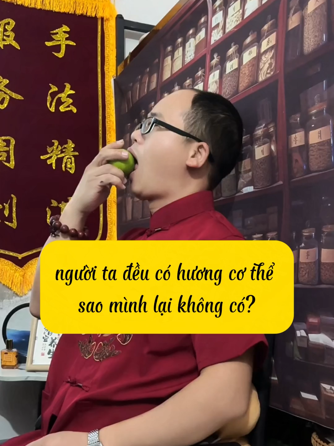 Có nên nói cho cô ta biết về mùi cơ thể của cô ấy không #traluuhuong #trathomcothe #xuhuongtiktok #xuhuong