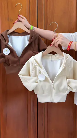 Áo khoác mùa hè cho bé #tiemmeken #thoitrangtreem #aochobe #aokhoacchobe #aokhoacbegai 