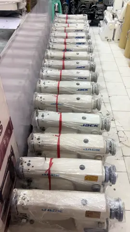 JACK INDUSTRIAL SEWING MACHINE AVAILABLE (ALL MODEL) NEW OR SECOND HAND  [JACK] ONE OF MY FAVORITE 🤩 BRAND 👌IN SEWING MACHINE  #fypシ゚ #goviraltiktok #sewingindustry #modernsewingmachine #unfreezaccount 