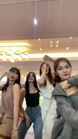 YOUUNAAAA!! @YOUNA Duna @Mhai Arekat @sachi 