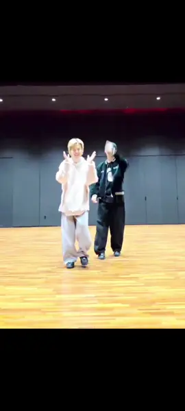 el minimoni bailando dynamite♥️ #minimoni #jimin #namjoon #btsarmy #fyp 