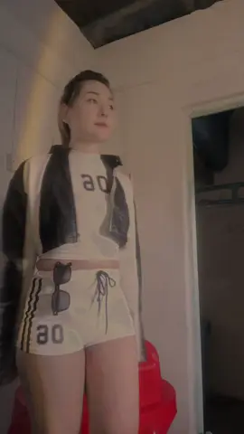 အပေါ်ကြည့်နော်#မြင်ပါများပီးချစ်ကျွမ်းဝင်အောင်လို့🤒🖤 