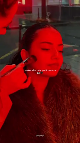 pop up makeup for ever x café nuances ☕️🖤 @makeupforever @cafenuances  - une boisson achetée, un lip liner offert  - concours surplace  - retouche makeup  - @Mayadorable sera présente ce week-end pour distribué des surprises 🤫 #popup #bonplan #makeupforever #paris #fyp 