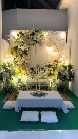 Dekorasi akad dalam rumah 👌🏼🥰 📍Area Kediri Jatim Info lebih lanjut atau tanya tanya bisa langsung wa saja 🙏🏼 #dekorasiwedding #dekorasipernikahan #wedding #pernikahan #weddingtiktok 