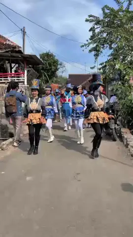 Sinematikan duluuu🤙🏼 #drumbandcirebon #cirebontimur #fyp #drumbandAlKandias 