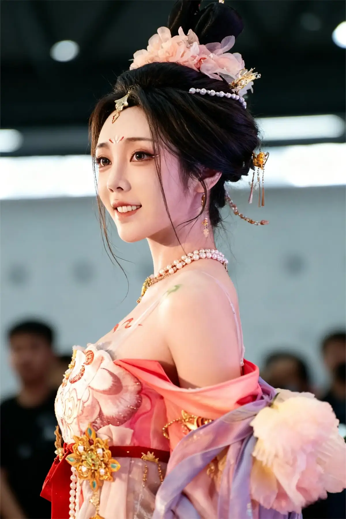 #cos #cosplay #douyin #走路摇zly #zouluyao 