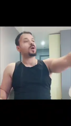 اي الطبقة السياسية سبب دمار كل شاب عراقي🤔 #العراق #fyp #حقيقي #الشعب_الصيني_ماله_حل #real 