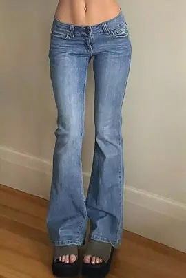 обожаю пухлые ляжки и клеш штаны