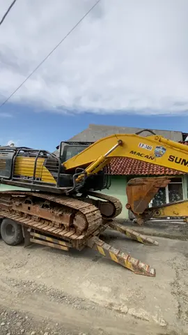 #exavator #alatberat #sumitomo210 #operatorexcavator #fyp 