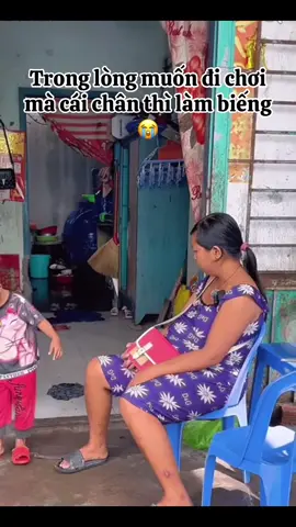 Muốn đi mà cái chân nó lười quá sao giờ #choicha 