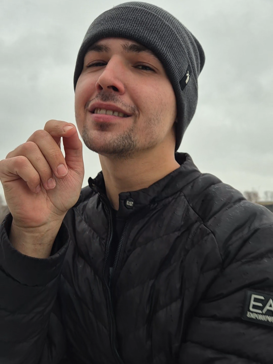 Обнимал в последний раз 🫂🥹❤️‍🩹  #исайя #тамзарекой #song #lipsync #любовь❤ 