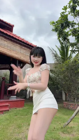 Em chẳng thấy bầu trời trong xanh 🫶#nguyenngocnguyen #nguyensieuthi #dethuong #nhaydep #banhang 